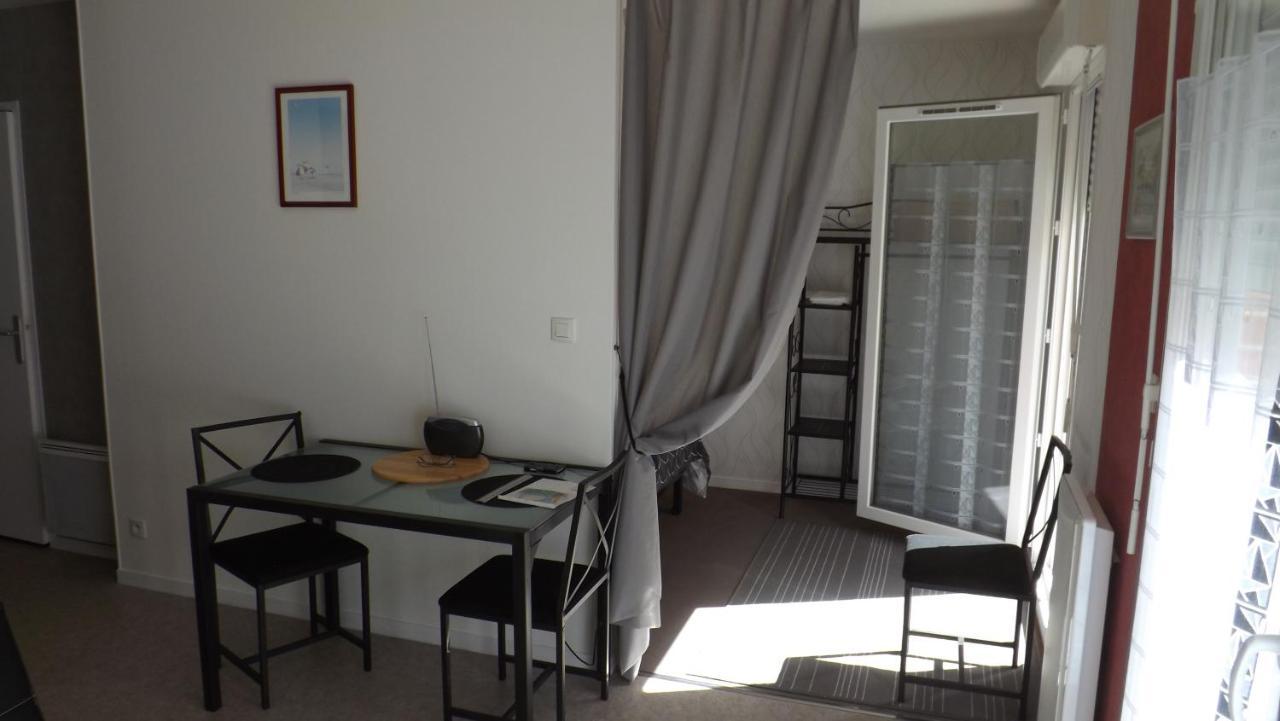 Appartement T2 ,Parking Prive,Terrasse, 10 Mns A Pieds De La Cite Corsaire Et Ses Plages سان مالو المظهر الخارجي الصورة
