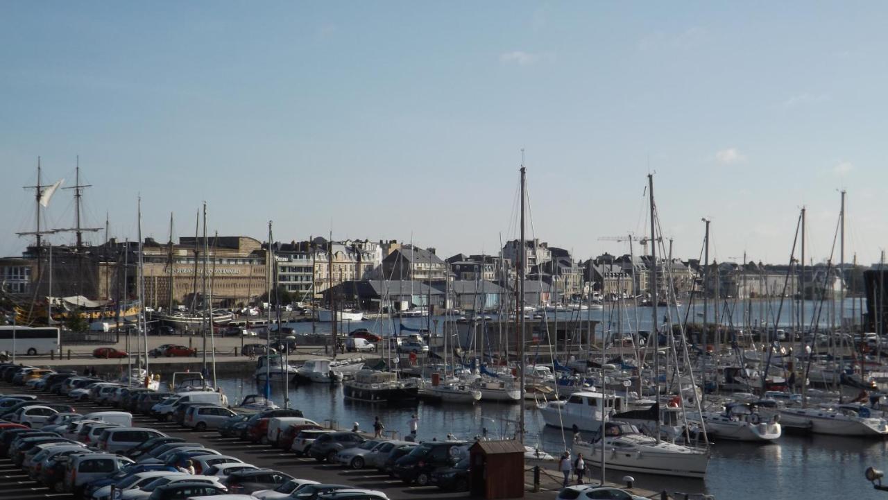 Appartement T2 ,Parking Prive,Terrasse, 10 Mns A Pieds De La Cite Corsaire Et Ses Plages سان مالو المظهر الخارجي الصورة
